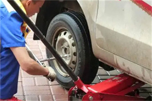 唐河附近拖车24小时服务热线电话