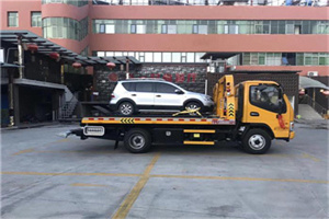 唐河汽车紧急补胎换胎救援